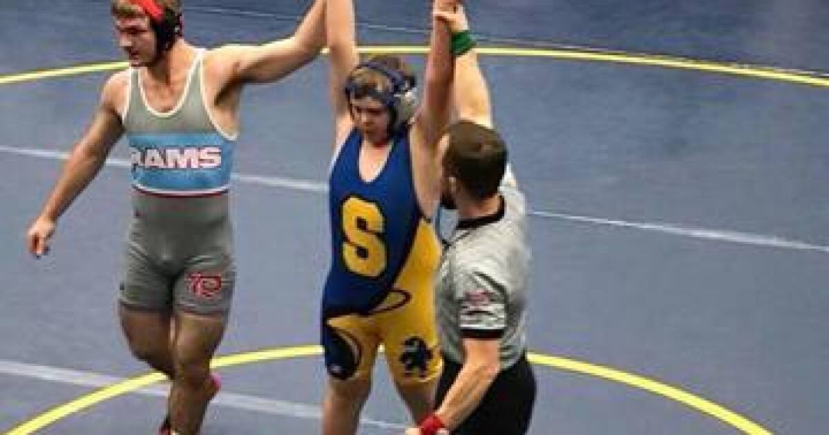 Wrestler with Down syndrome shines at tournament